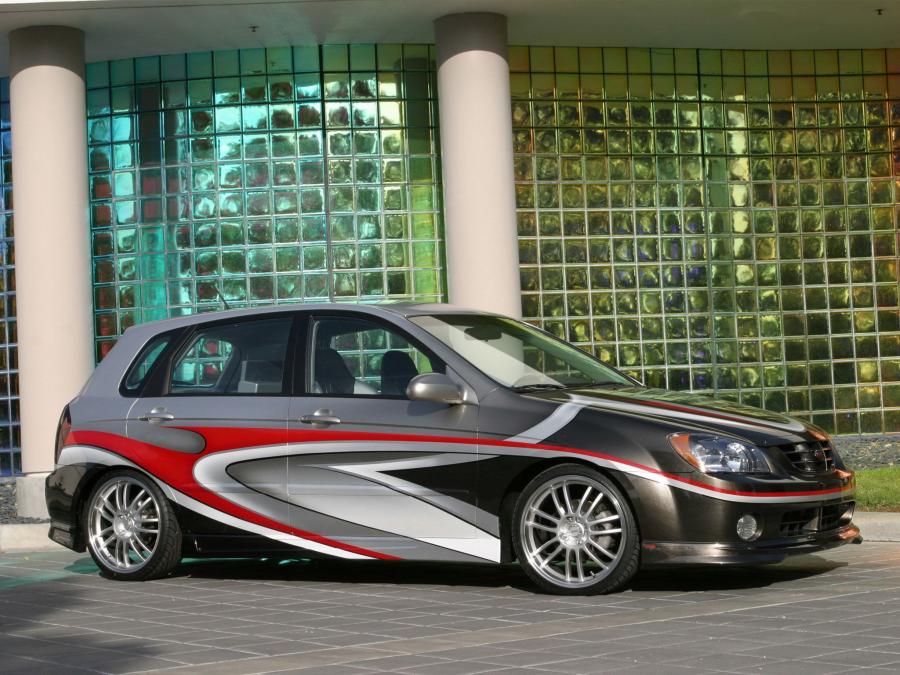 Kia Spectra 5 Silver Surfer '2004